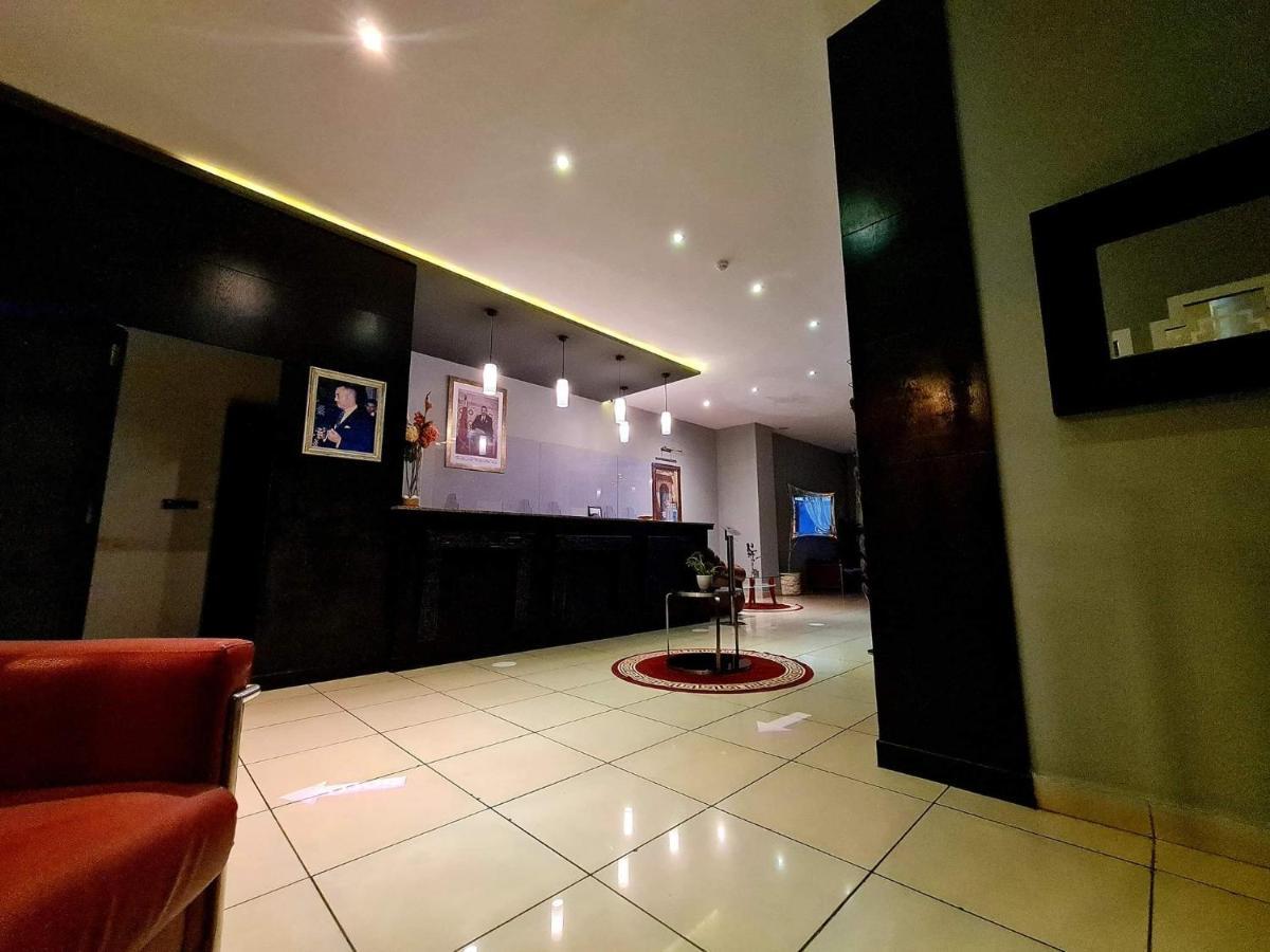 Hotel La Corniche Fnideq Bagian luar foto