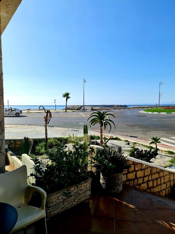 Hotel La Corniche Fnideq Bagian luar foto