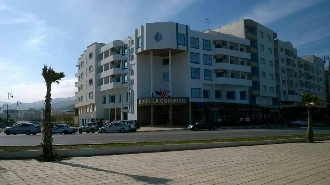 Hotel La Corniche Fnideq Bagian luar foto